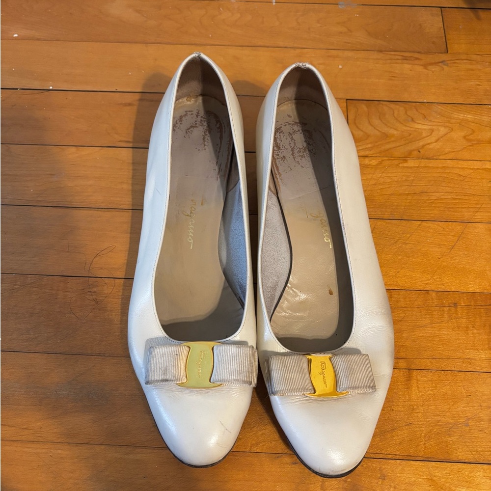 Salvatore Ferragamo White Women's Shoes with Bow Accent